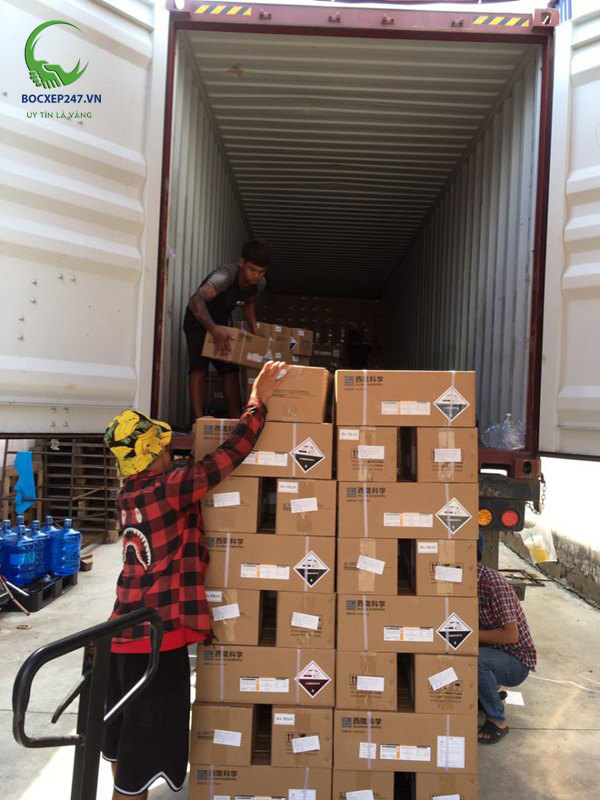 Dịch Vụ Bốc Xếp Hàng Hóa TPHCM 24/7 - Uy Tín & Giá Rẻ | Bocxep247